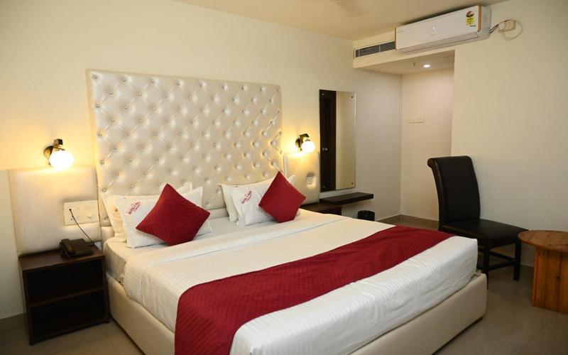 Hotel V Pride Comfort Visakhapatnam Exterior foto
