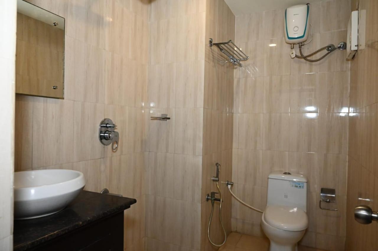 Hotel V Pride Comfort Visakhapatnam Exterior foto
