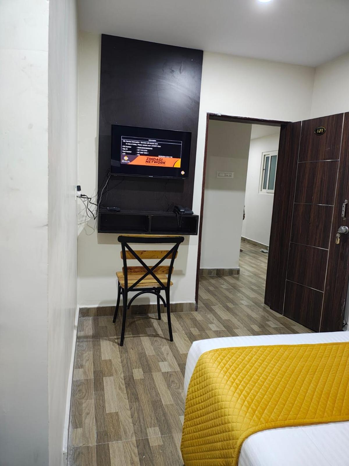 Hotel V Pride Comfort Visakhapatnam Exterior foto