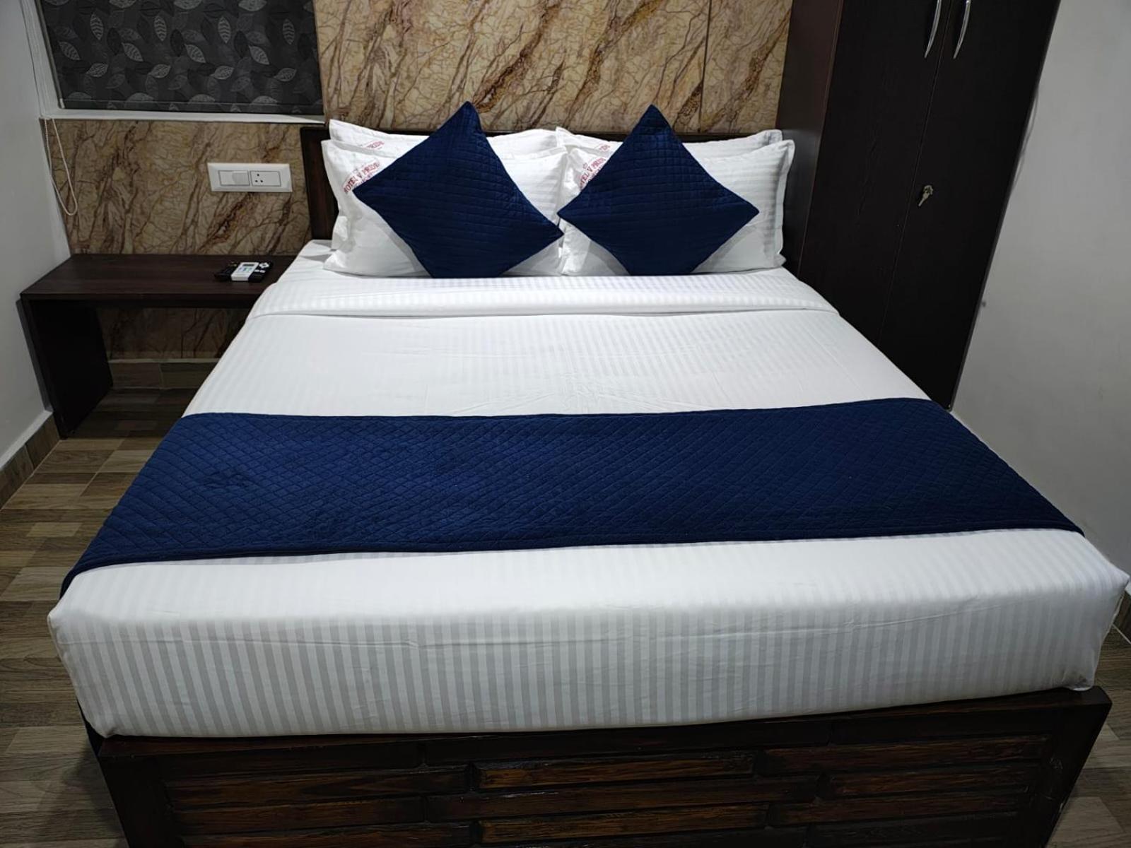 Hotel V Pride Comfort Visakhapatnam Exterior foto