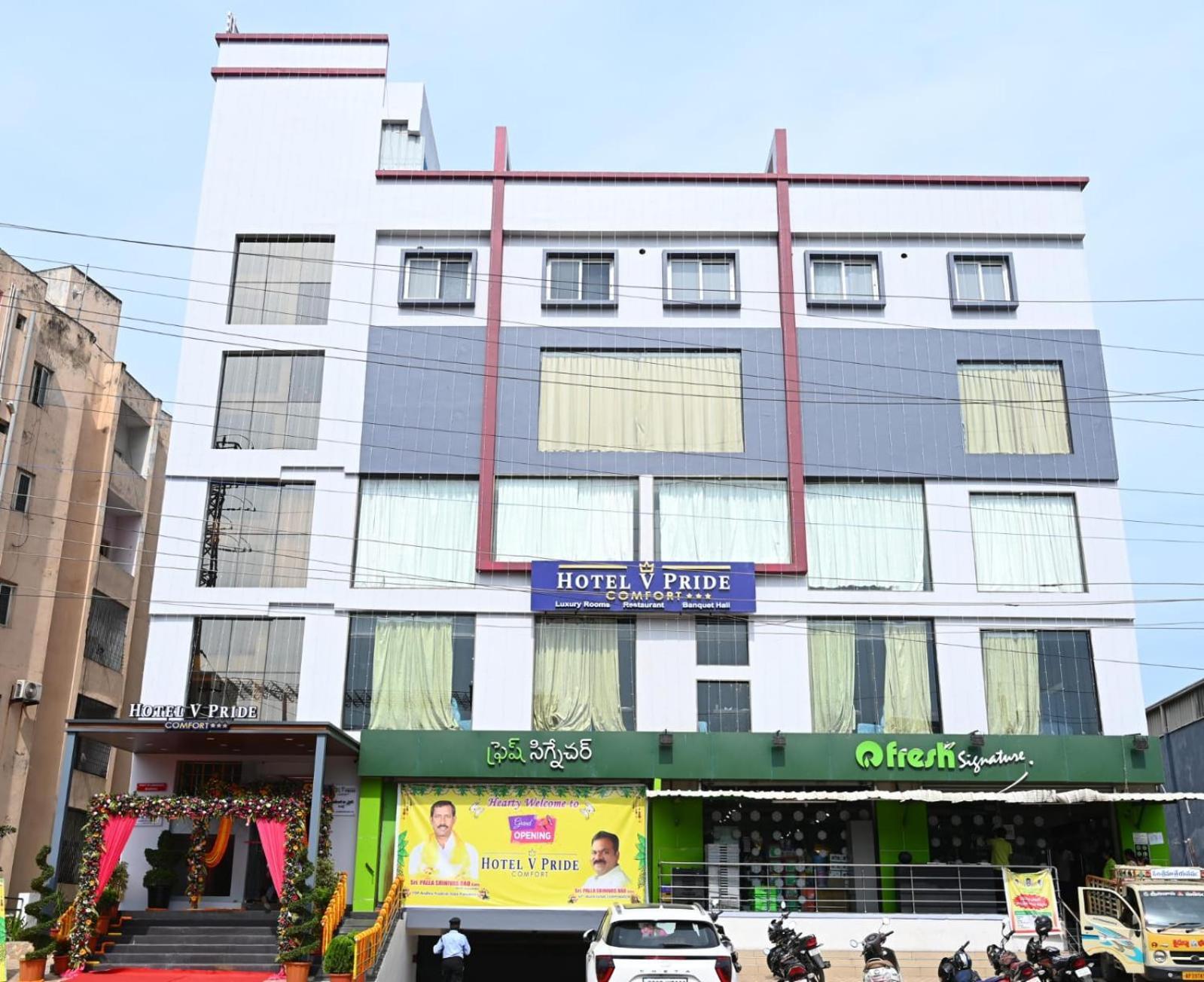 Hotel V Pride Comfort Visakhapatnam Exterior foto