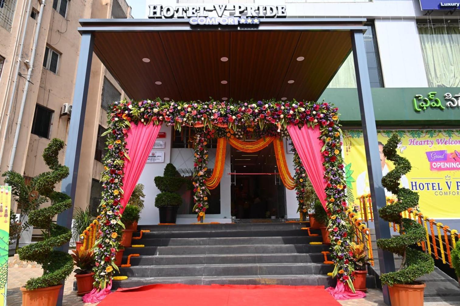 Hotel V Pride Comfort Visakhapatnam Exterior foto